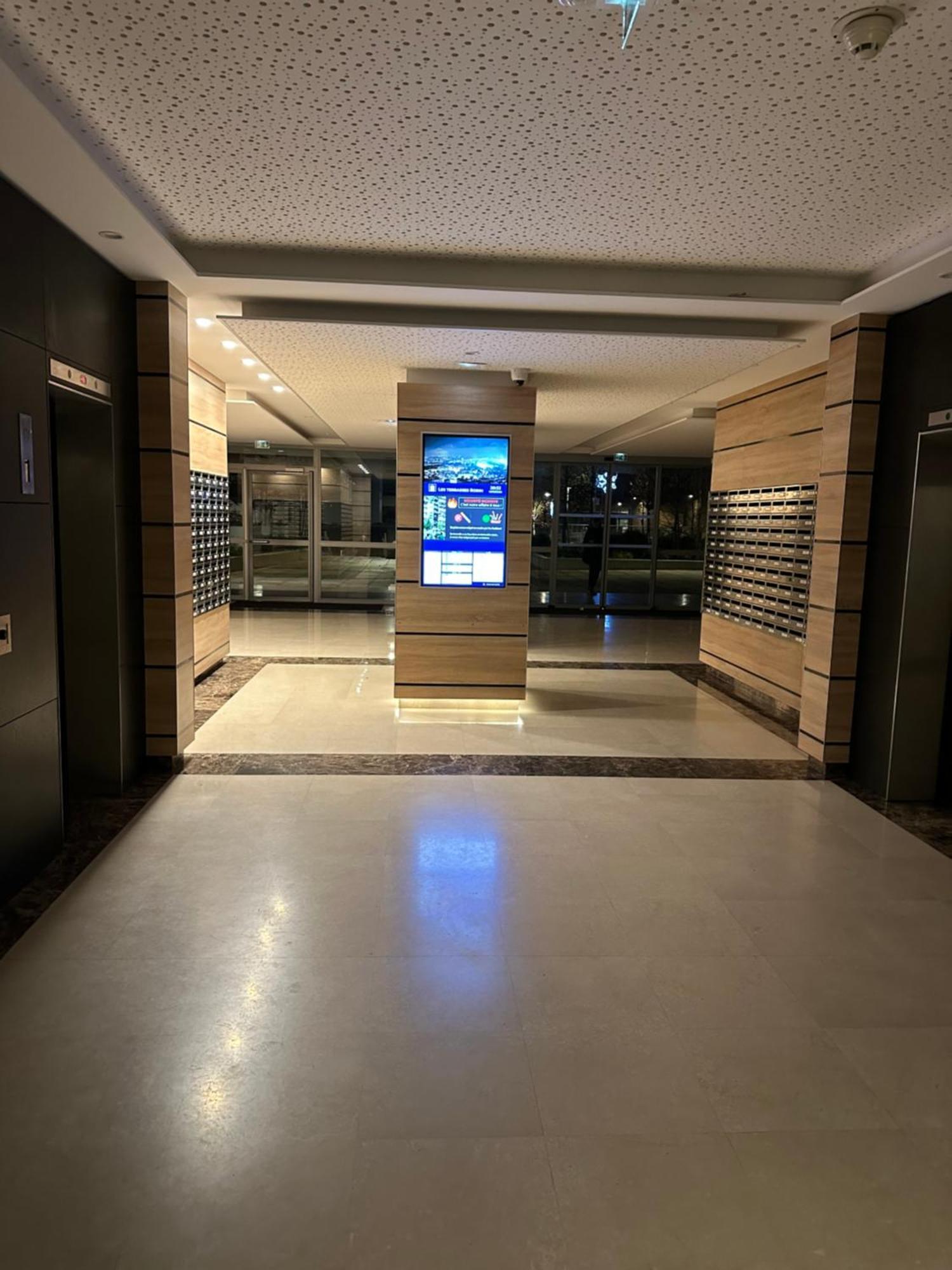 Joli Appartement 49 M² Proche Centre Paris, イシー＝レ＝ムリノー エクステリア 写真